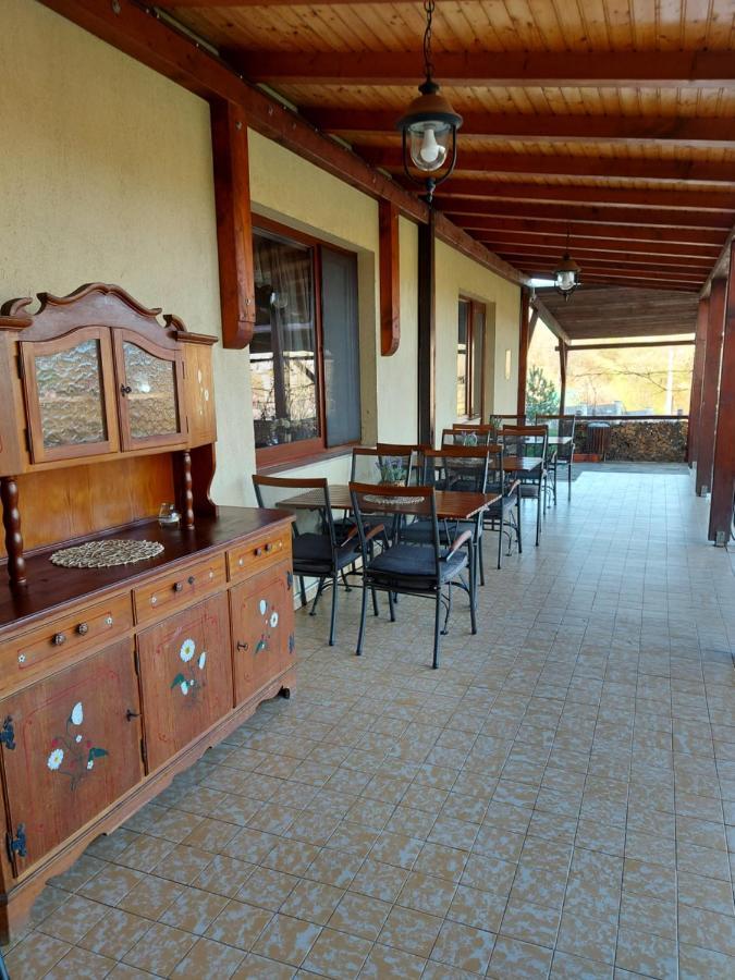 Bed and Breakfast Kolpinghaus Карансебеш Экстерьер фото