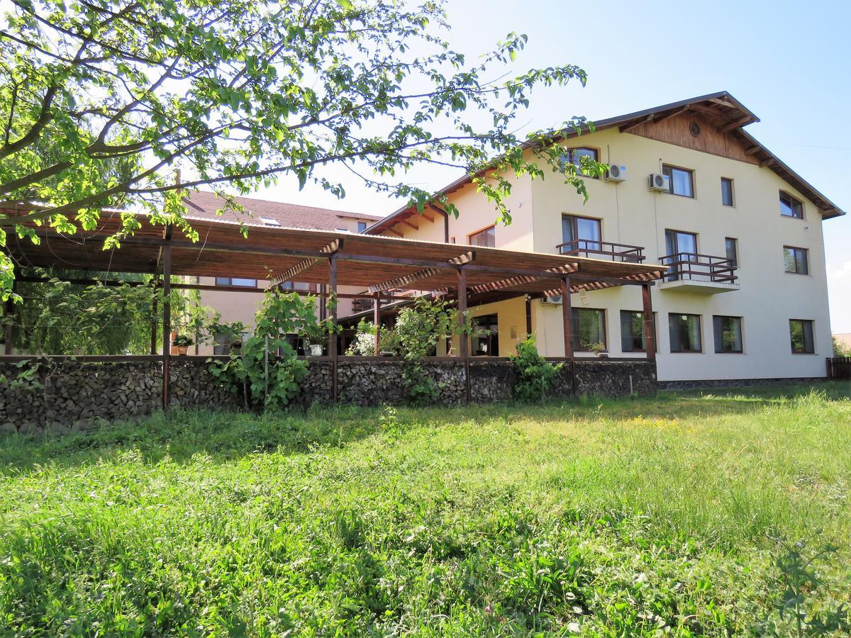 Bed and Breakfast Kolpinghaus Карансебеш Экстерьер фото